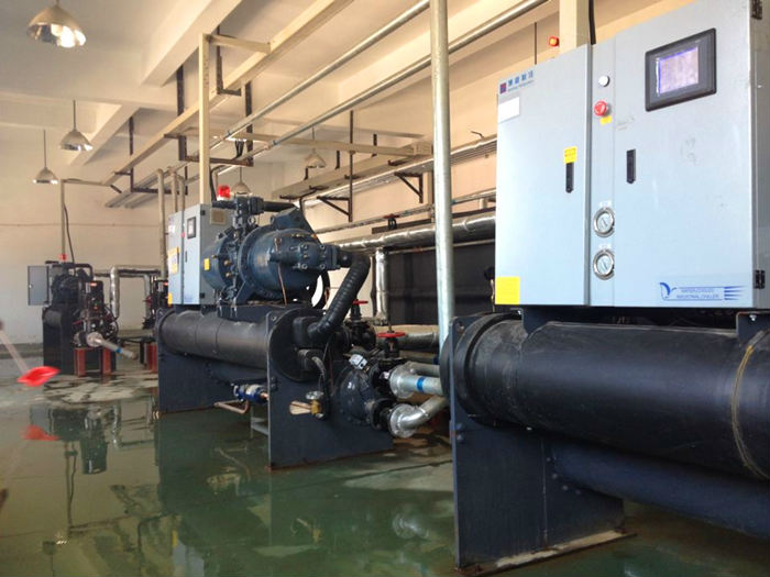 上海冷水機，螺桿式水冷冷水機組，上海螺桿式冷水機