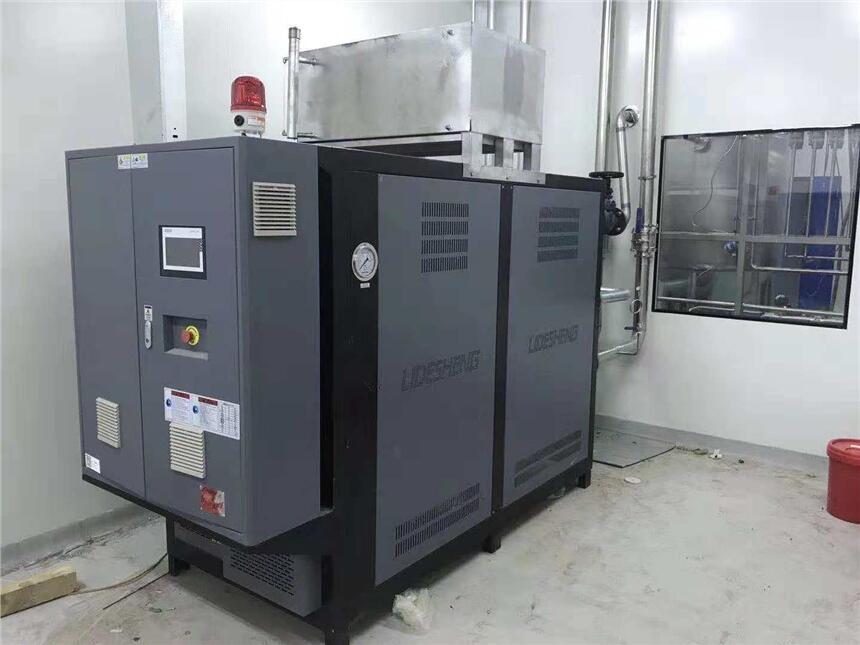 山東模溫機廠家，油循環(huán)模溫機，水循環(huán)模溫機，冷熱一體機